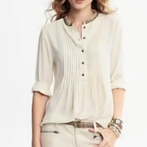BANANA REPUBLIC Heritage Collection Long Sleeve blouse size Small.